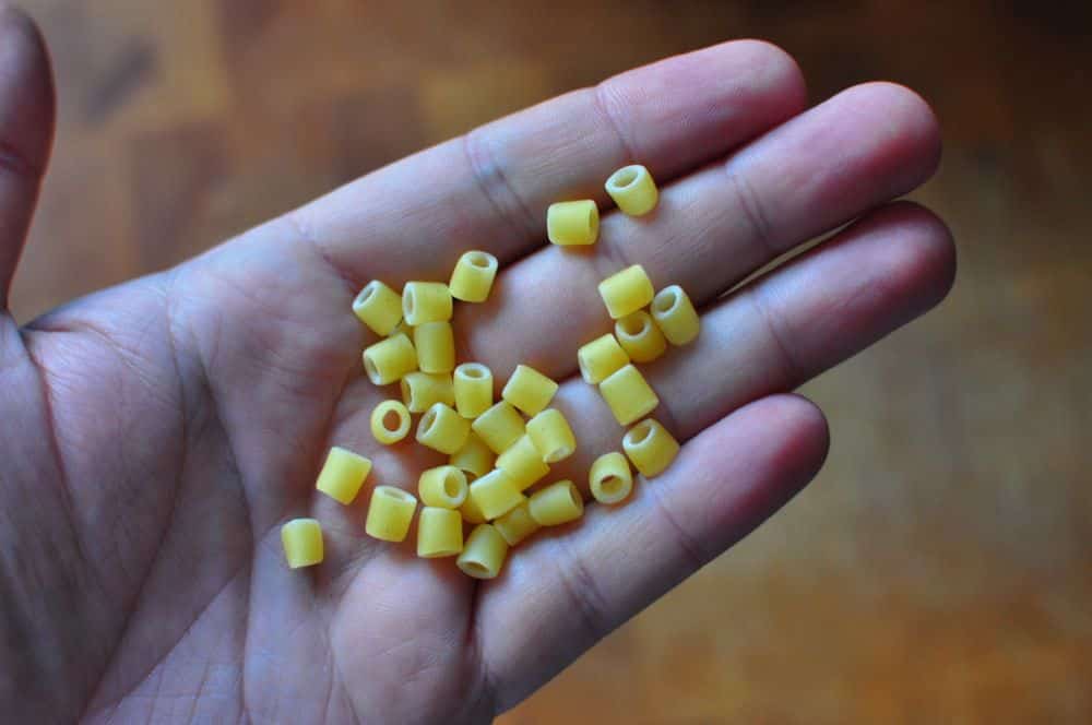 A small handful of ditalini pasta