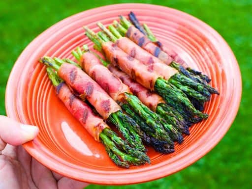 Grilled Asparagus and Prosciutto Wraps | DadCooksDinner.com