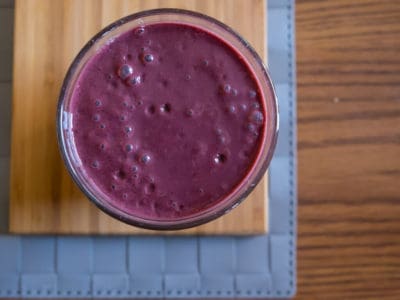 wpid7215-Very-Berry-Smoothie-with-Kale-0040.jpg