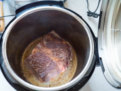 Pressure-Cooker-Beef-Pot-Roast-1000747