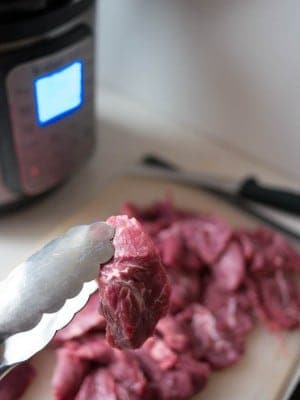 Thin-slicing the beef