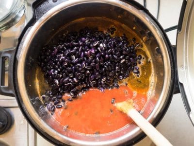 Pressure Cooker Turkey and Black Bean Chili | DadCooksDinner.com
