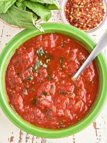 https://www.dadcooksdinner.com/wp-content/uploads/2020/11/Instant-Pot-Arrabbiata-Sauce-Instant-Pot-Arrabbiata-Sauce0316-1920x-360x480.jpg