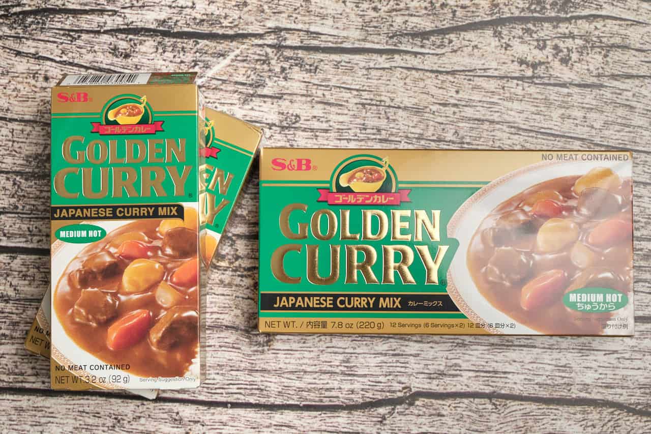 S & B Golden Curry 220g - Made in Japan (Medium Hot)