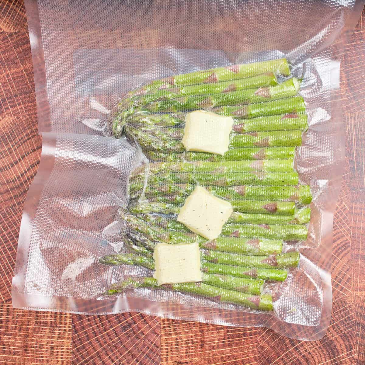 Asparagus vacuum sealed with butter