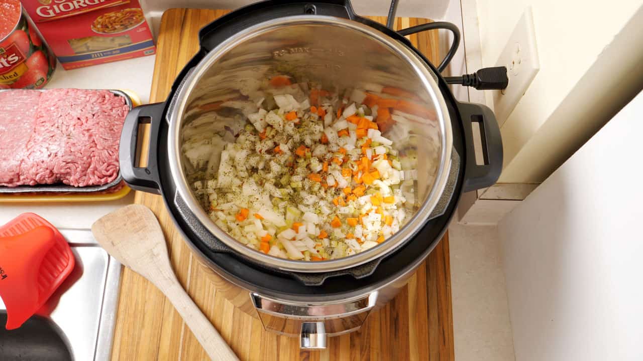 Sautรฉing aromatics in an Instant Pot