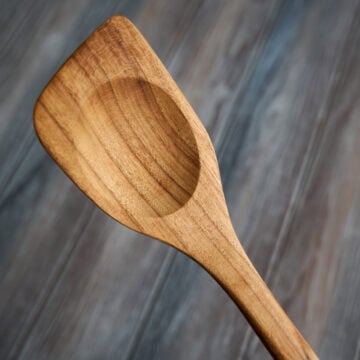 Flat-edged wooden spoon