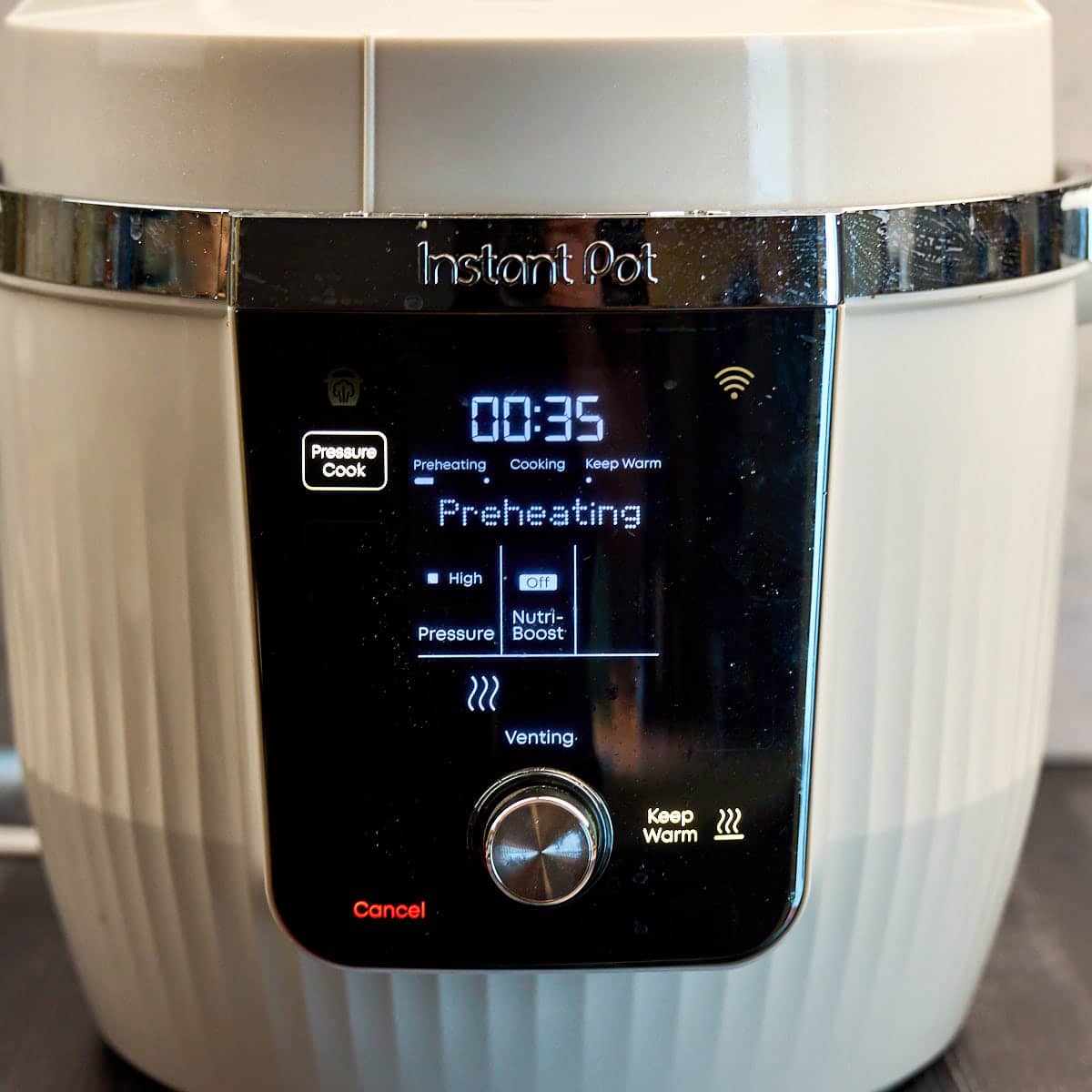 Instant Pot set to pressure cook for 35 minutes